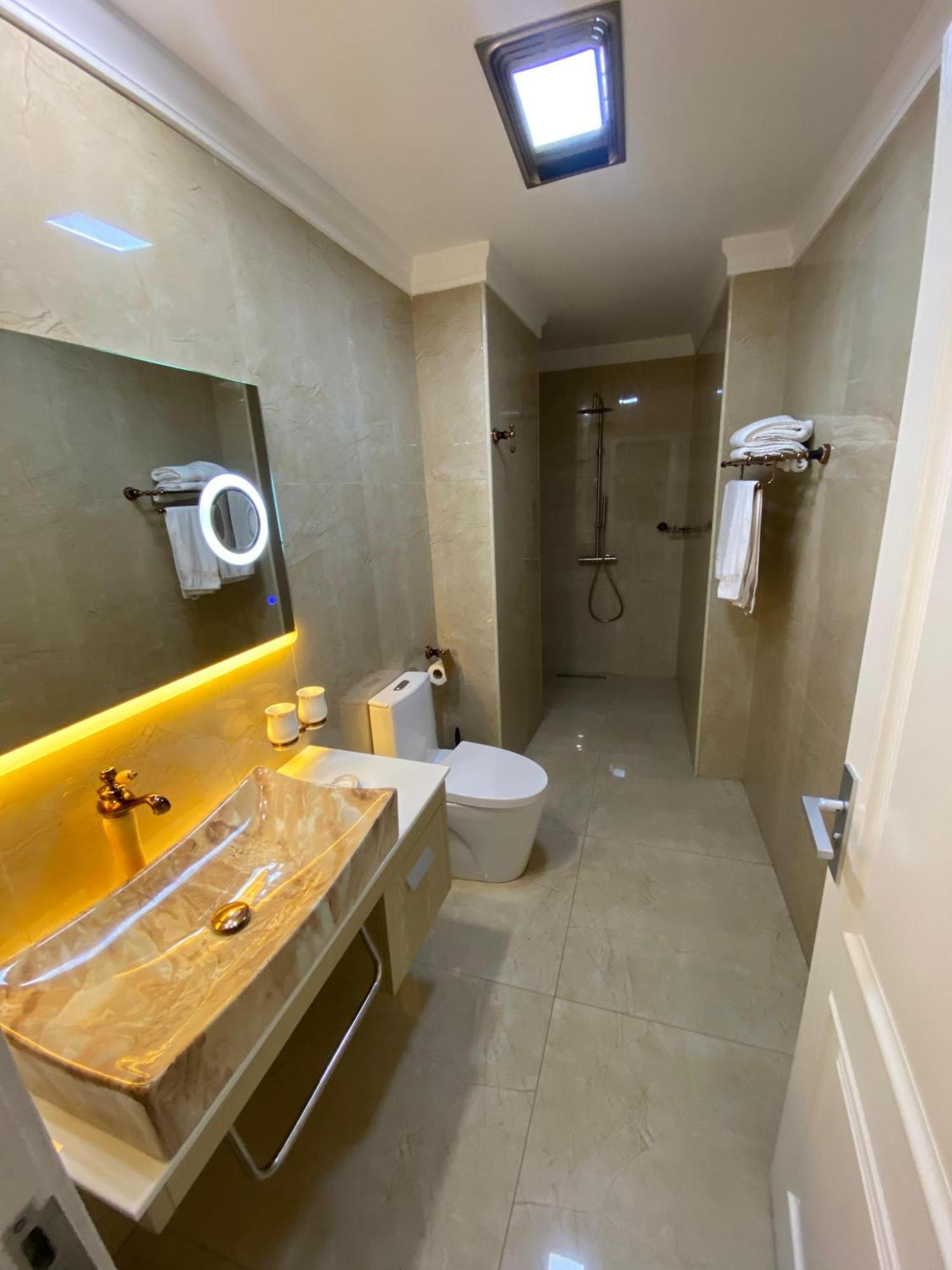 Hotel Brais Durrës 외부 사진