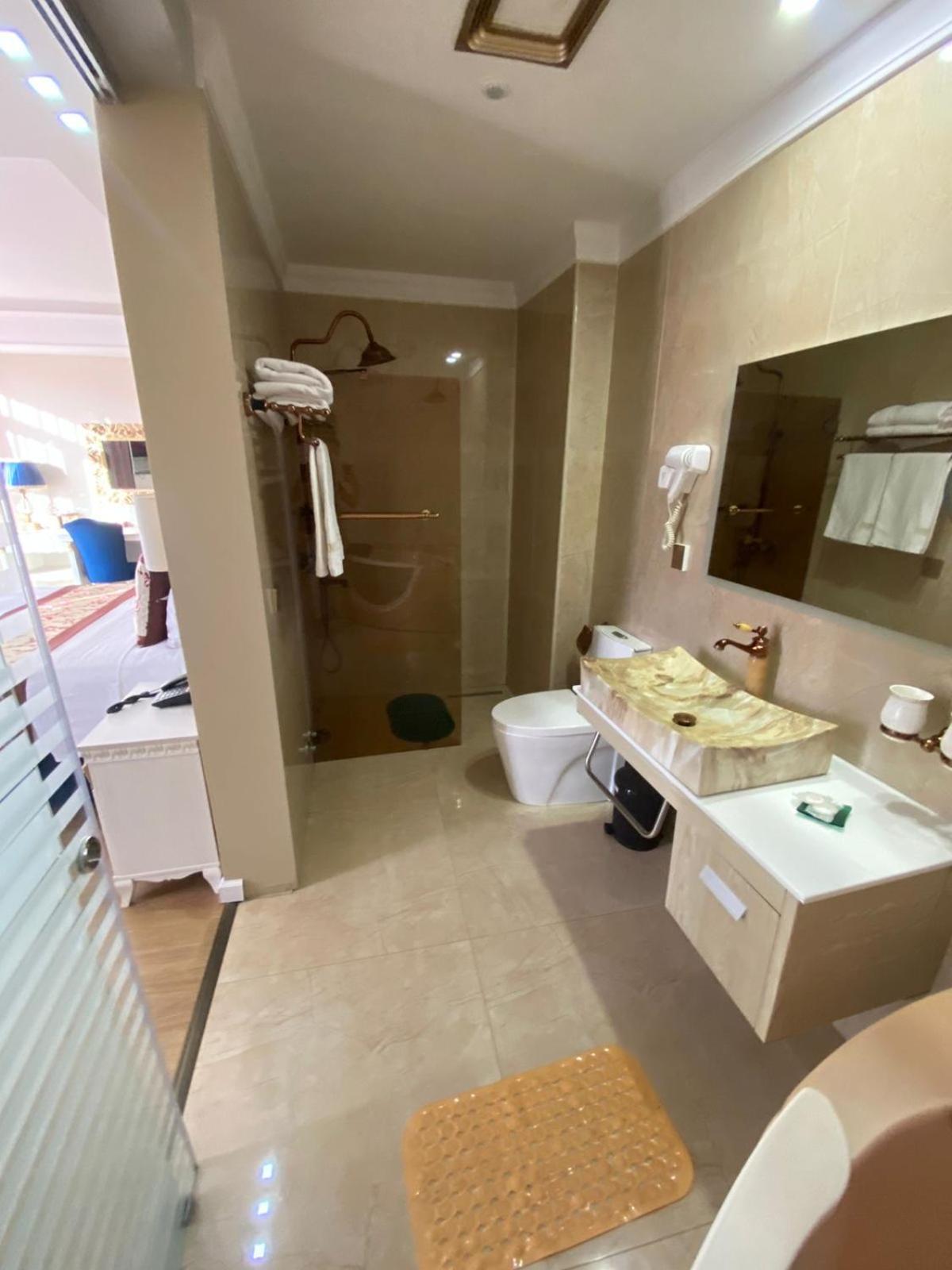 Hotel Brais Durrës 외부 사진