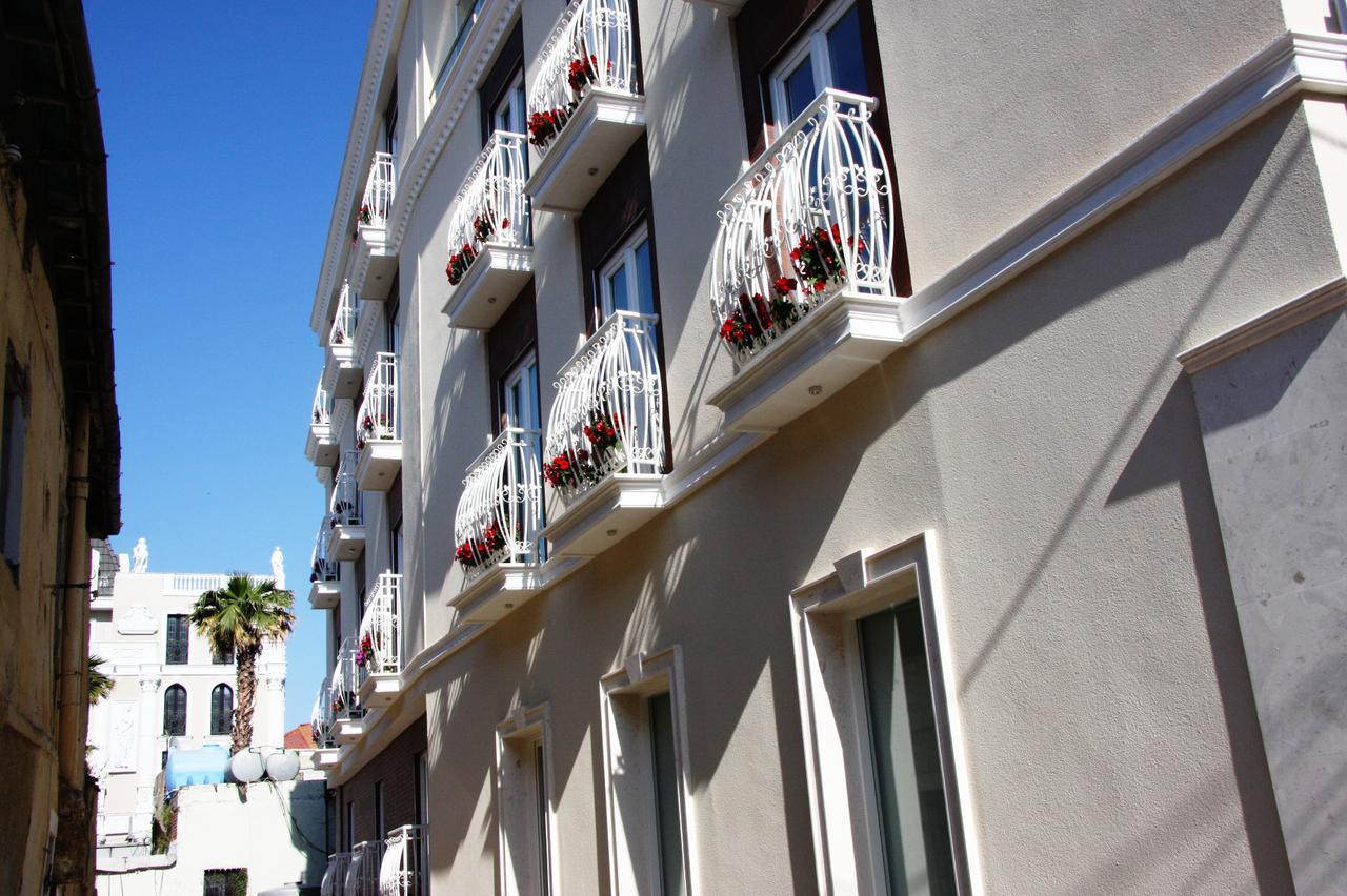 Hotel Brais Durrës 외부 사진