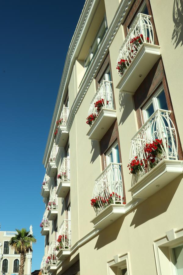 Hotel Brais Durrës 외부 사진